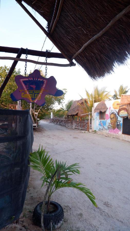 Casa De Los Santos Camping Y Eco Cabanas Isla Holbox Kültér fotó