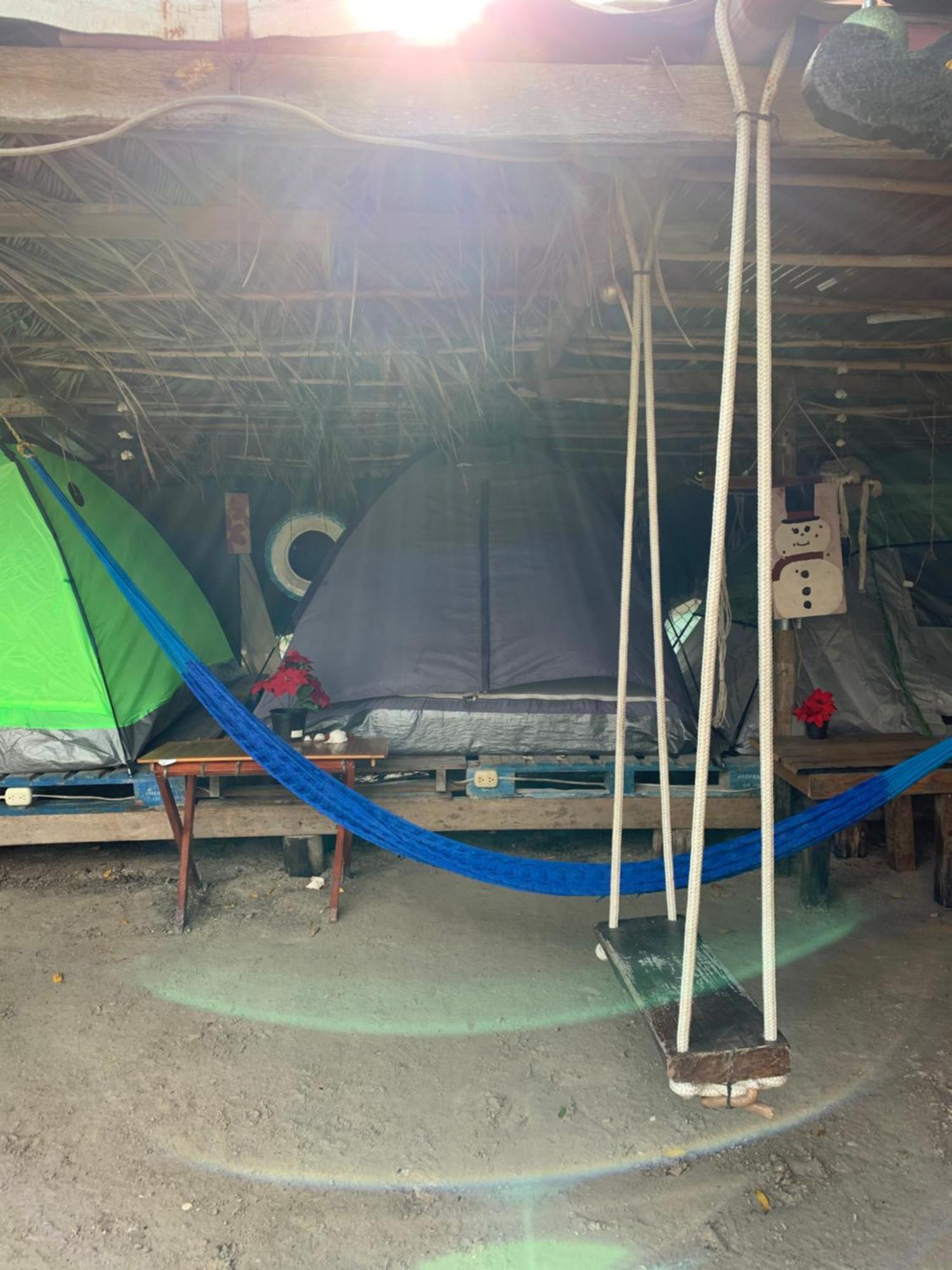 Casa De Los Santos Camping Y Eco Cabanas Isla Holbox Kültér fotó